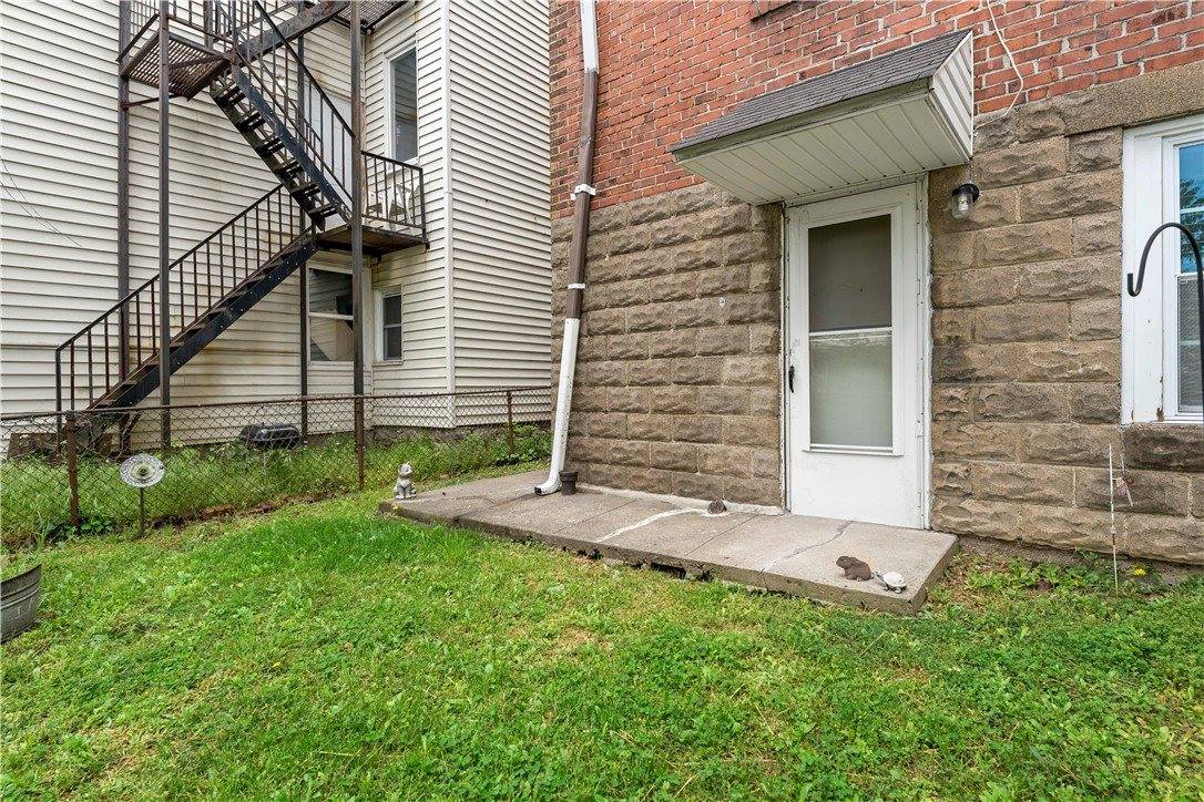 3 Boggs Ave, Mt Washington, PA 15211