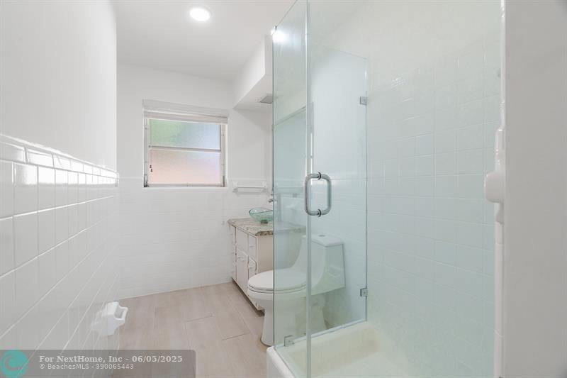 3566 Lloyd Dr, Fort Lauderdale, FL 33309