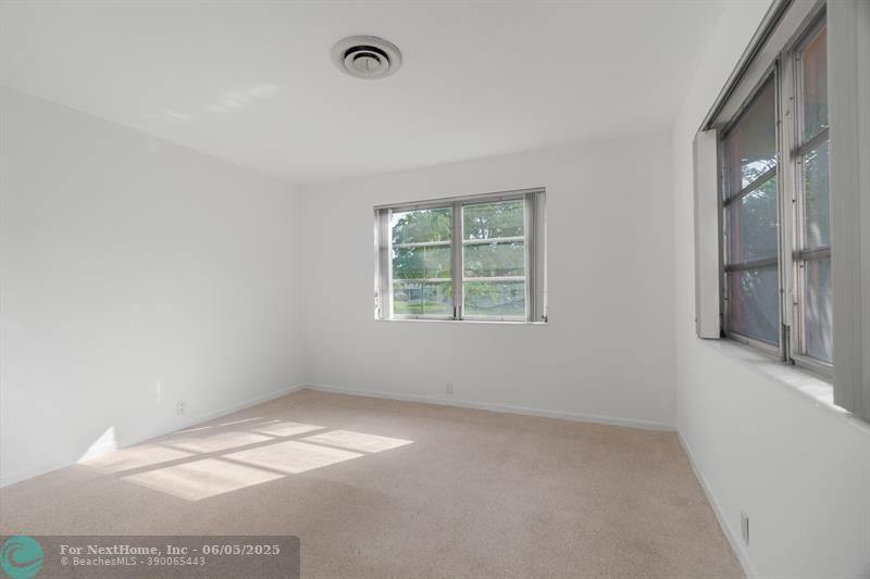 3566 Lloyd Dr, Fort Lauderdale, FL 33309