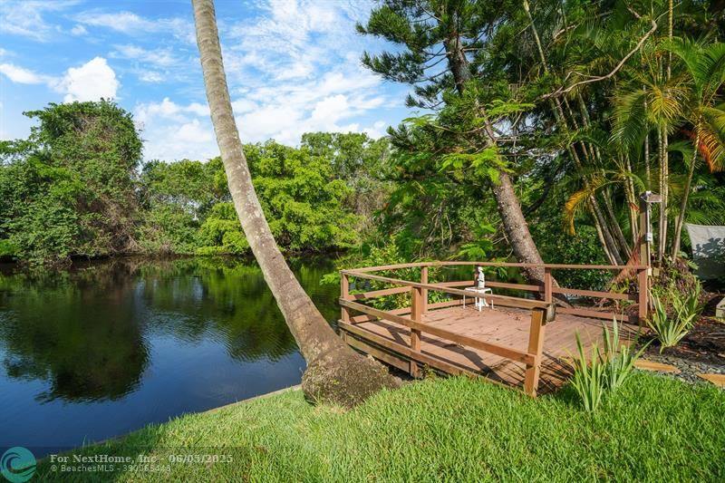 3566 Lloyd Dr, Fort Lauderdale, FL 33309