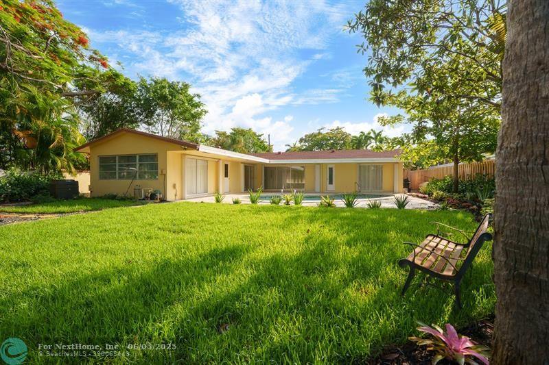 3566 Lloyd Dr, Fort Lauderdale, FL 33309