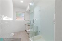 3566 Lloyd Dr, Fort Lauderdale, FL 33309