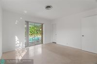 3566 Lloyd Dr, Fort Lauderdale, FL 33309