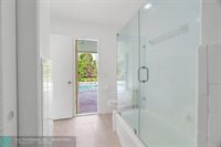 3566 Lloyd Dr, Fort Lauderdale, FL 33309