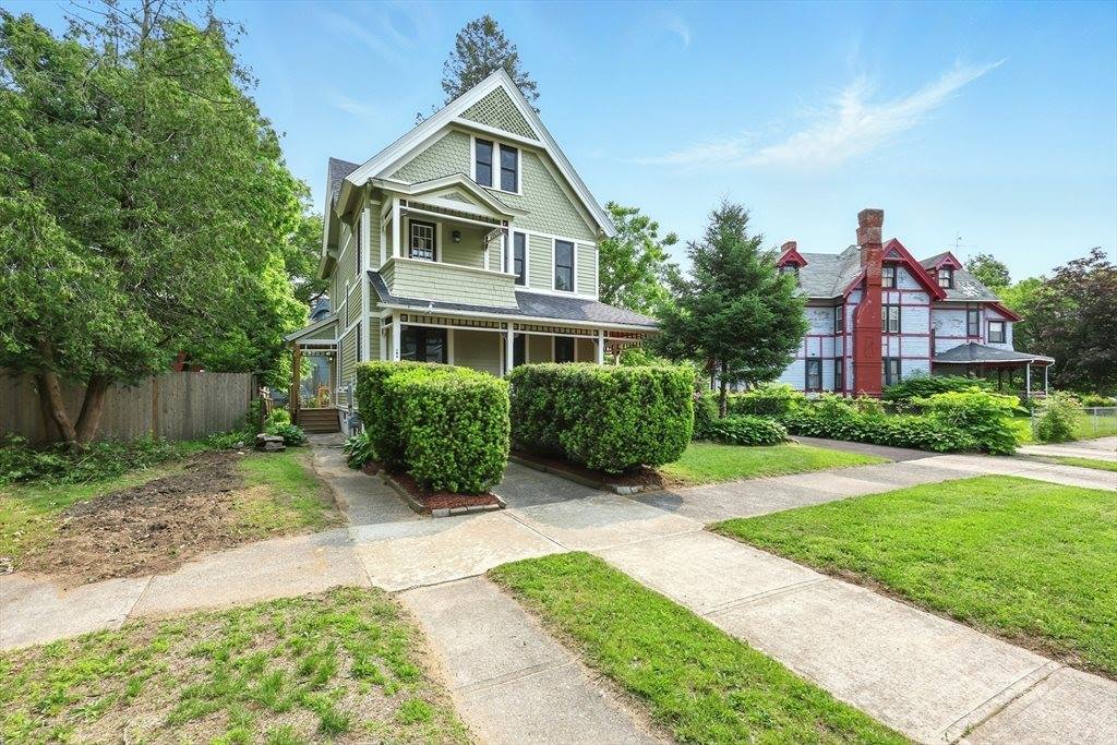 163 Thompson St, Springfield, MA 01109