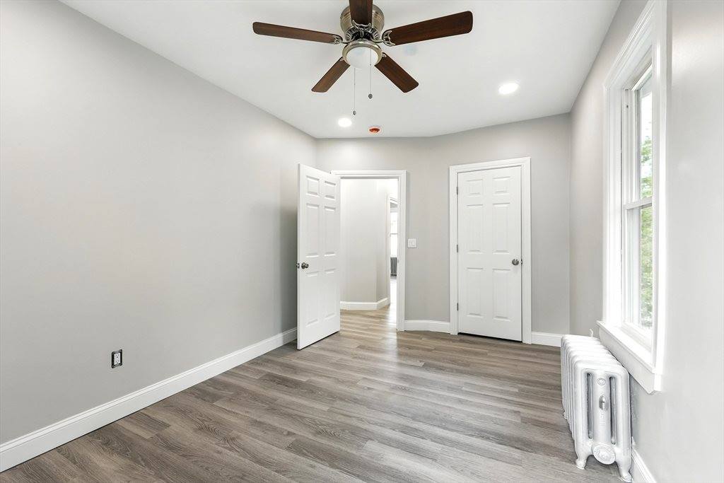 163 Thompson St, Springfield, MA 01109