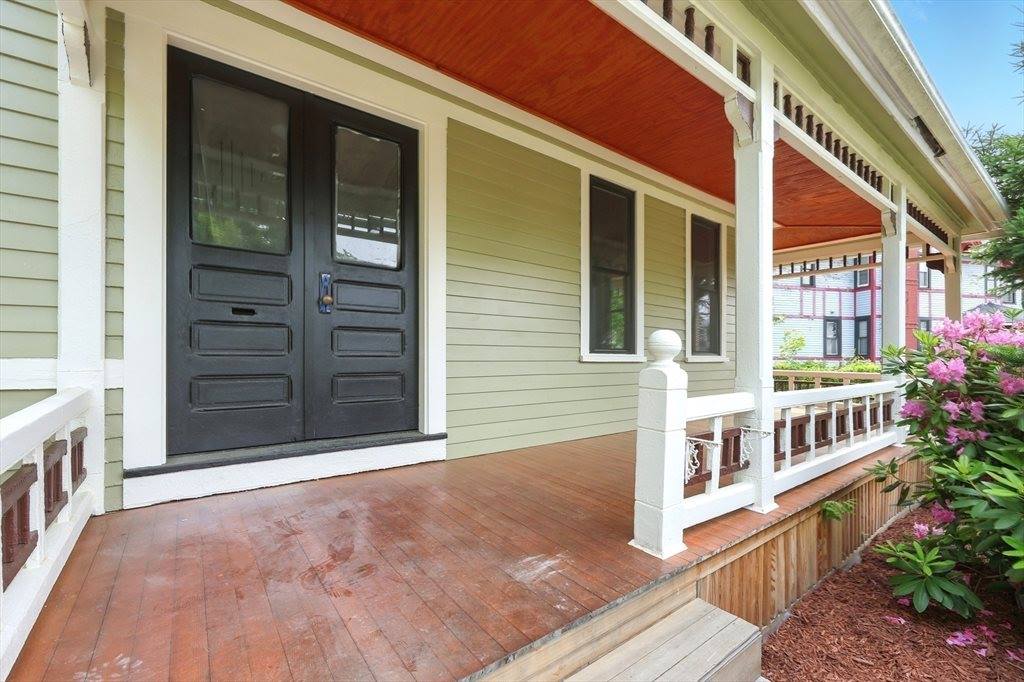 163 Thompson St, Springfield, MA 01109