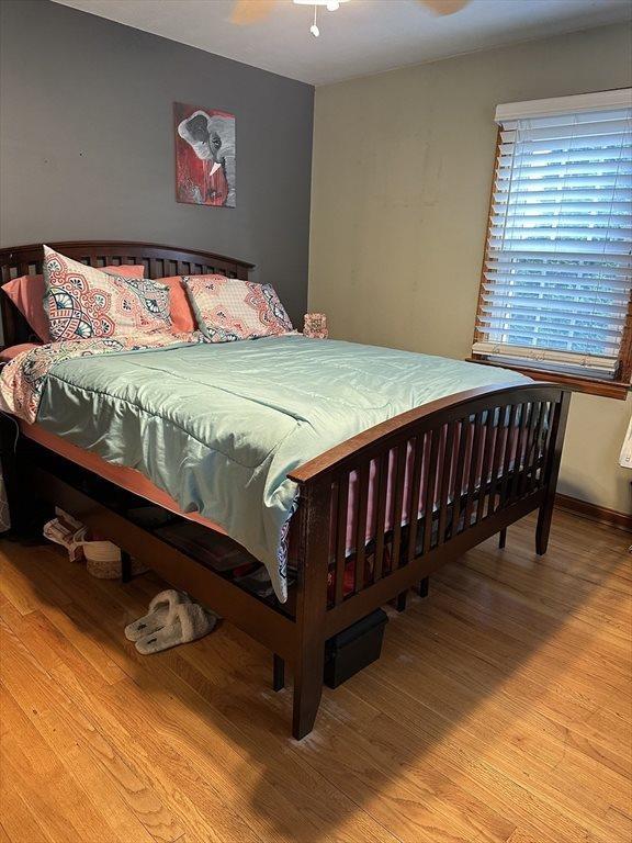 53 Canton St, Springfield, MA 01104