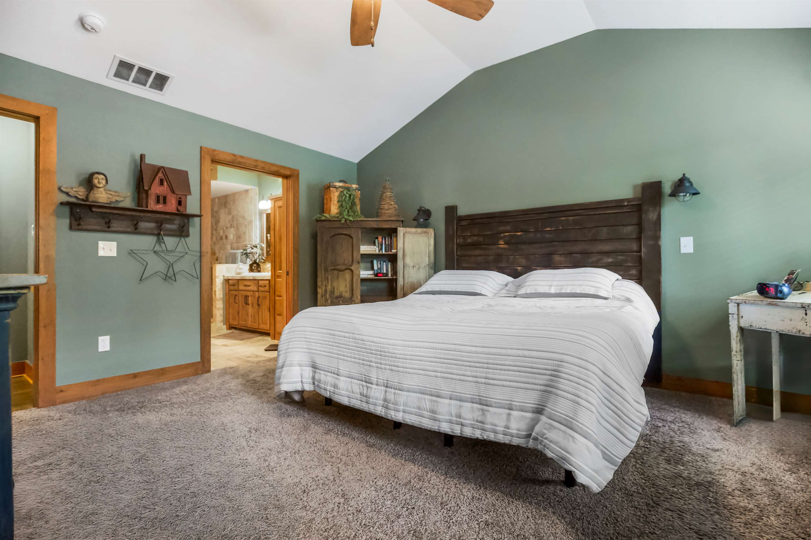 270 Linn Valley Blvd, Linn Valley, KS 66040