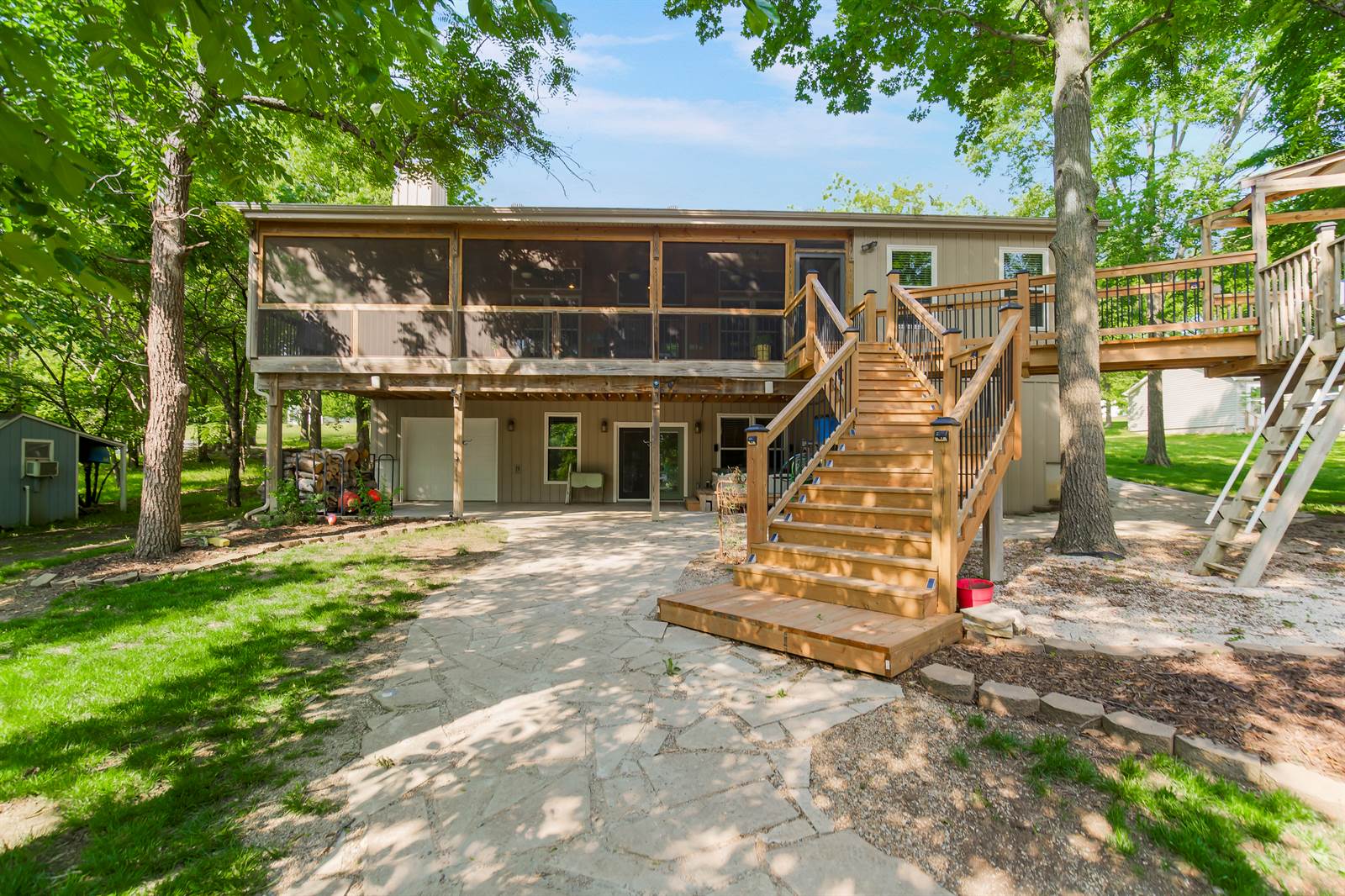 270 Linn Valley Blvd, Linn Valley, KS 66040