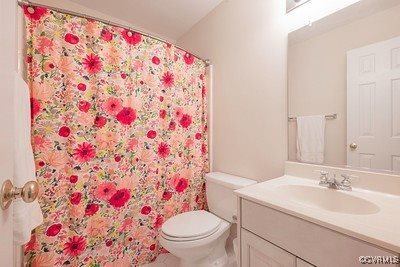 12078 Foxfield Circle, Henrico County, VA 23233