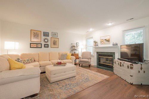 12078 Foxfield Circle, Henrico County, VA 23233