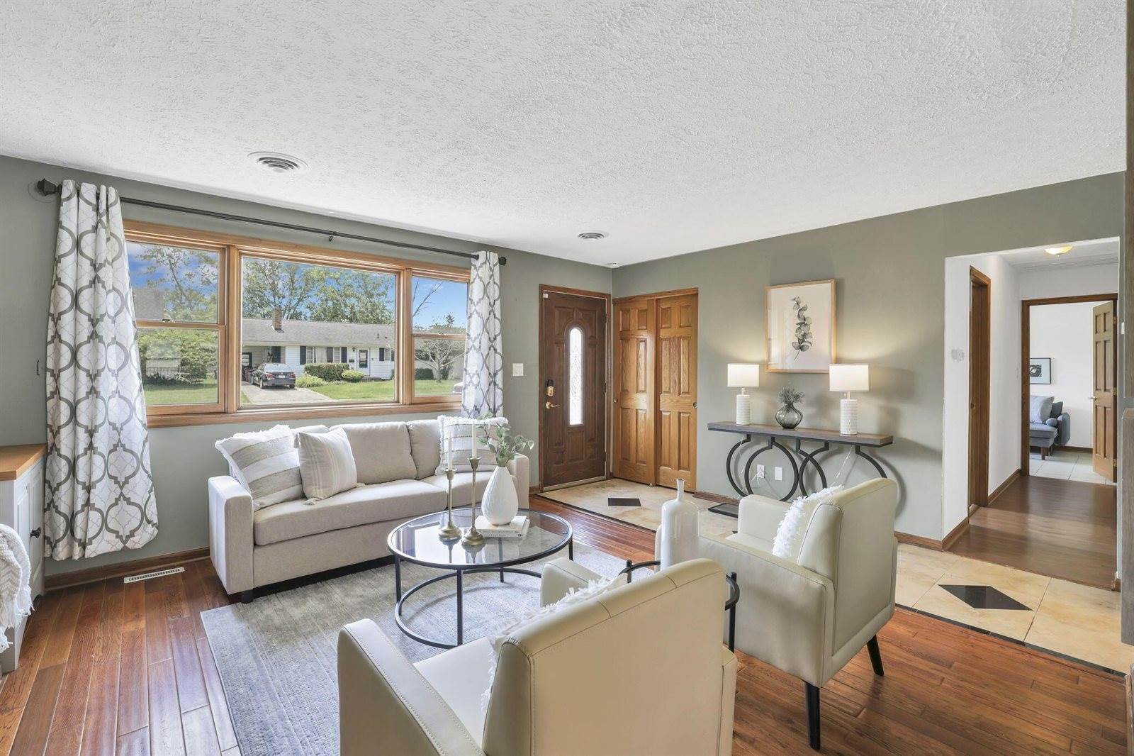 2646 Kenny Lane, Grove City, OH 43123