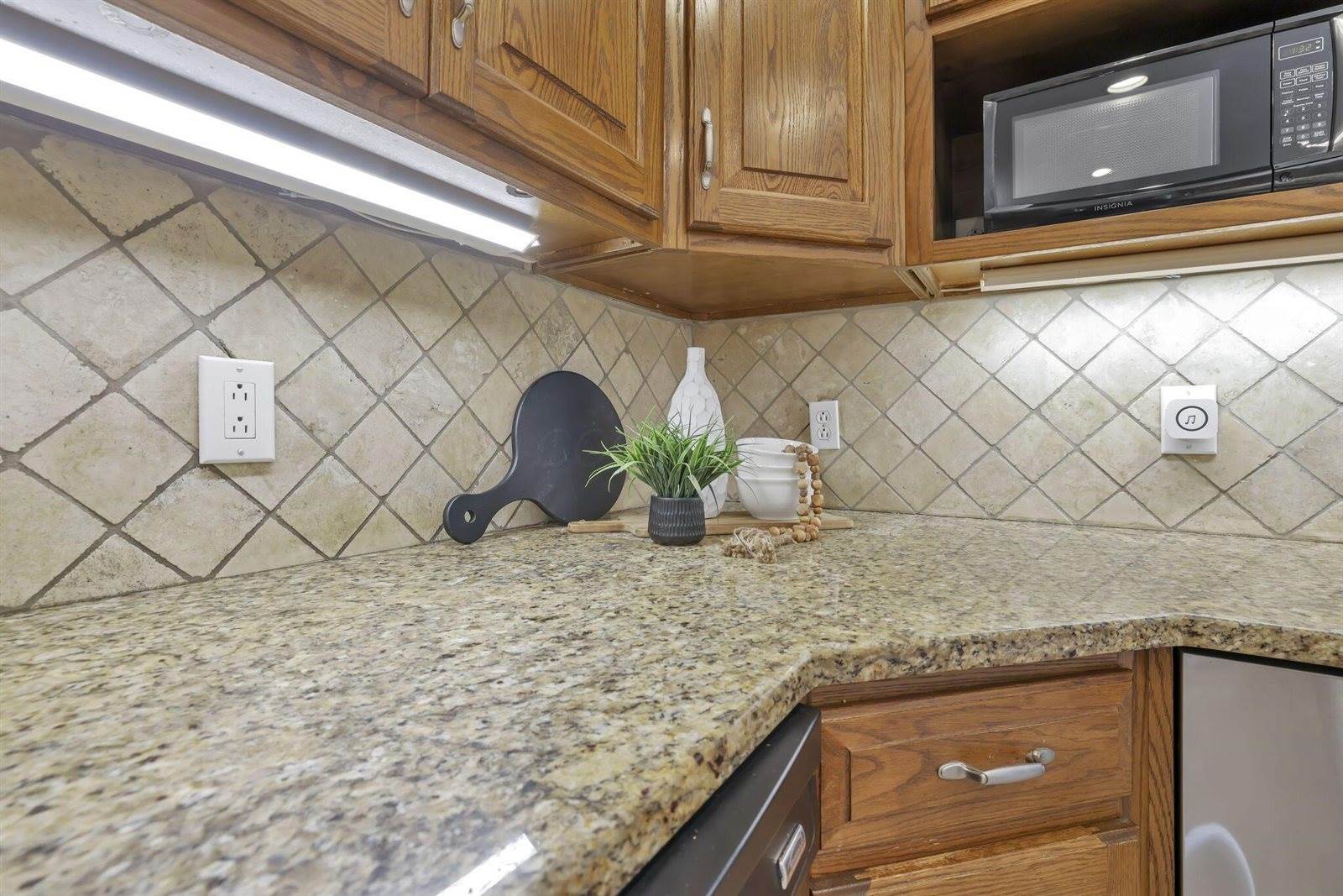 2646 Kenny Lane, Grove City, OH 43123