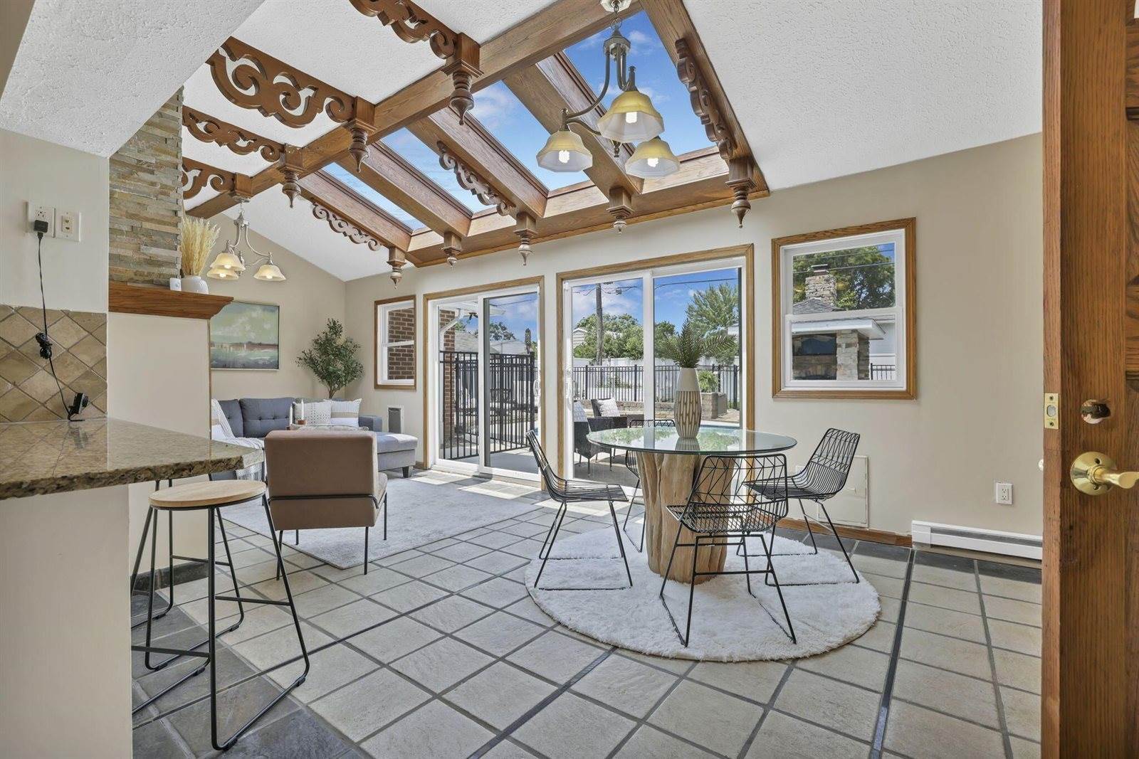 2646 Kenny Lane, Grove City, OH 43123