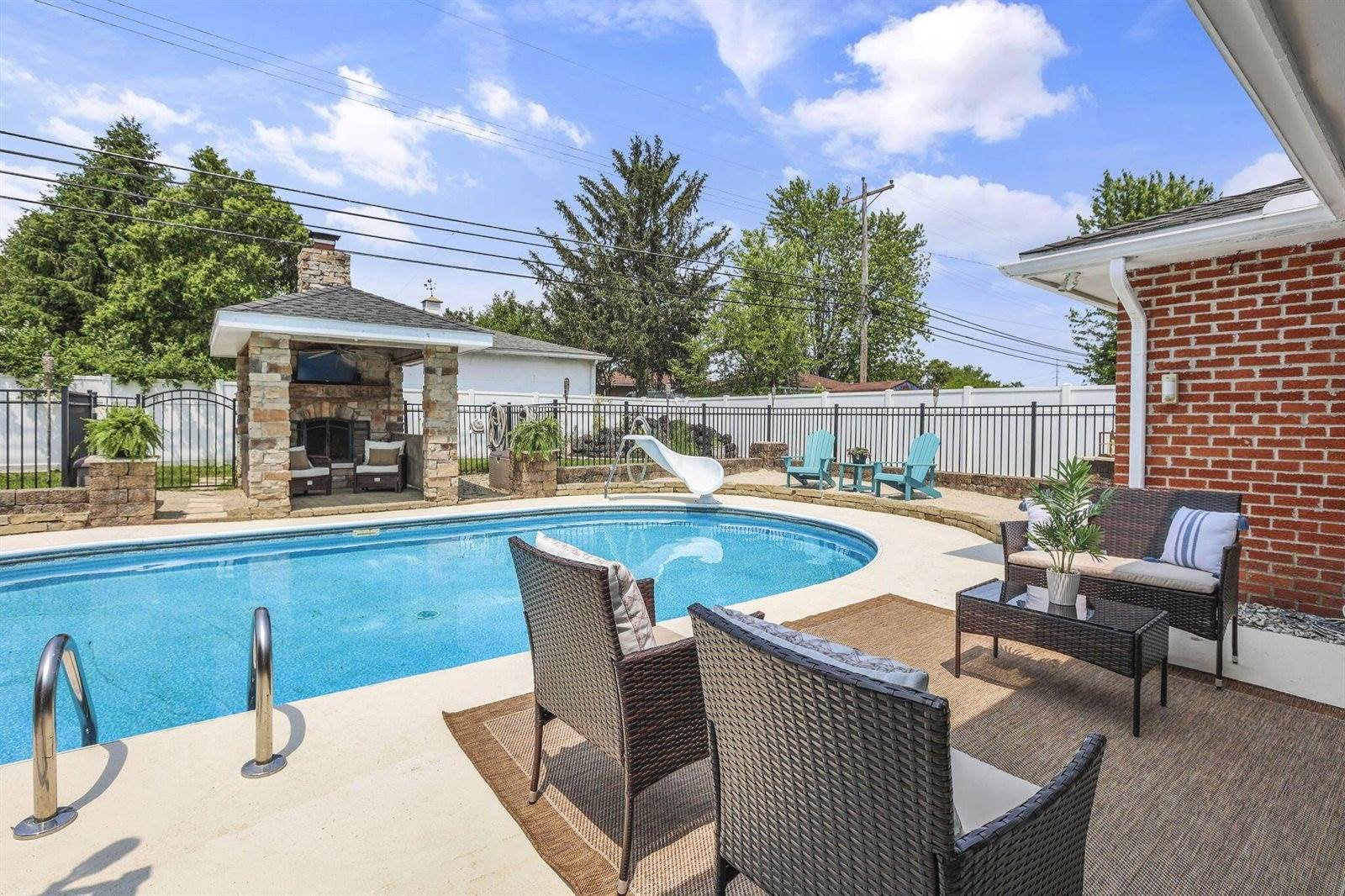 2646 Kenny Lane, Grove City, OH 43123