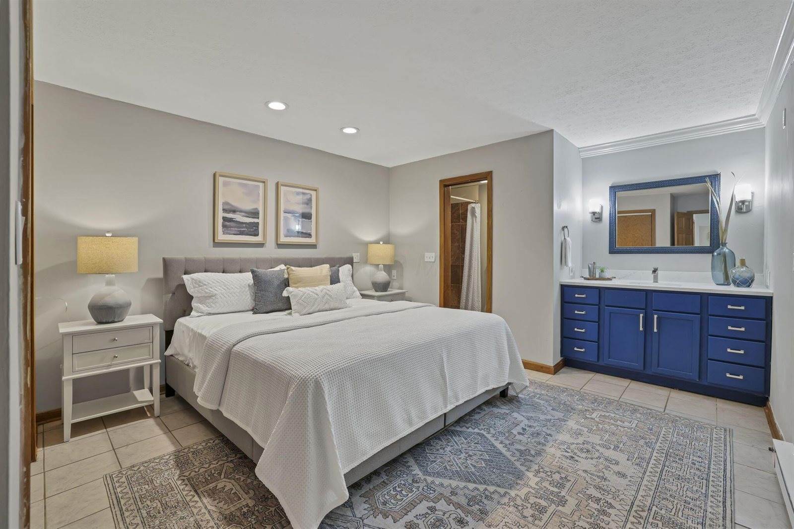 2646 Kenny Lane, Grove City, OH 43123