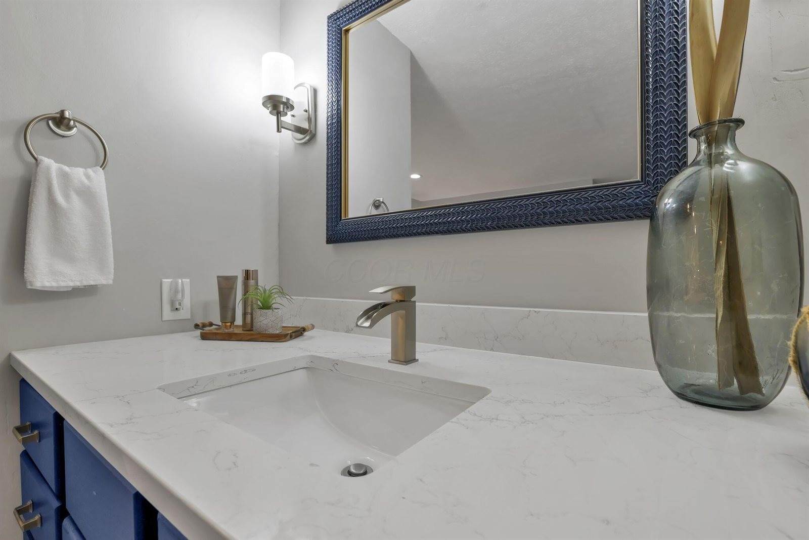 2646 Kenny Lane, Grove City, OH 43123