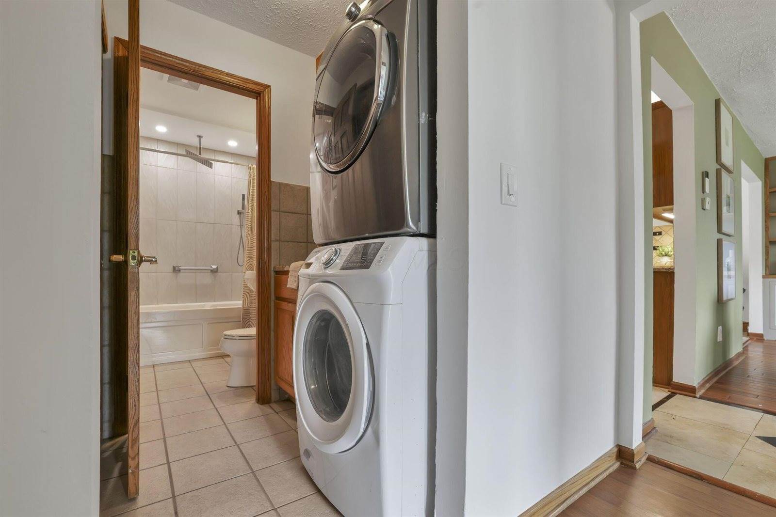 2646 Kenny Lane, Grove City, OH 43123