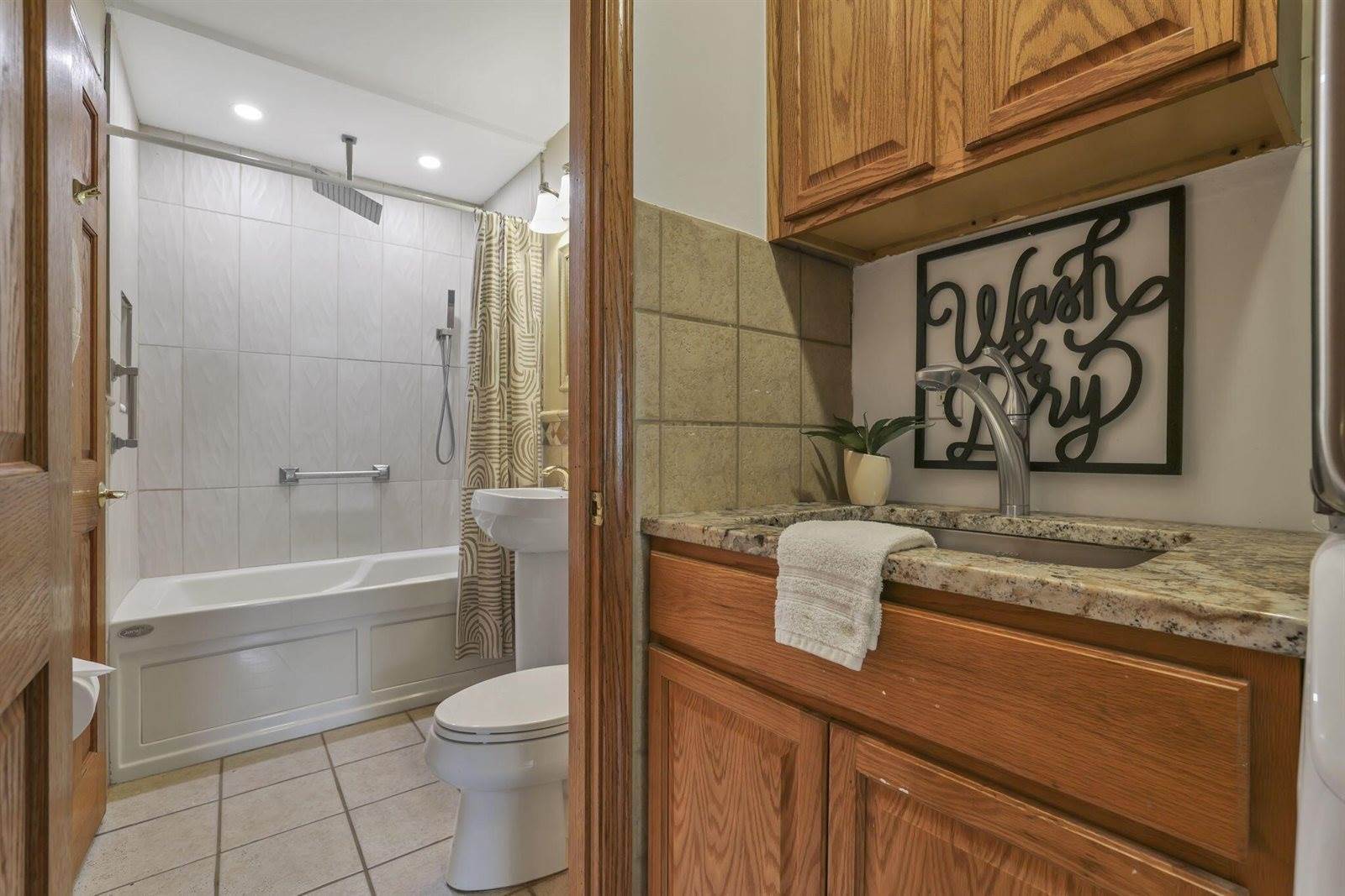 2646 Kenny Lane, Grove City, OH 43123