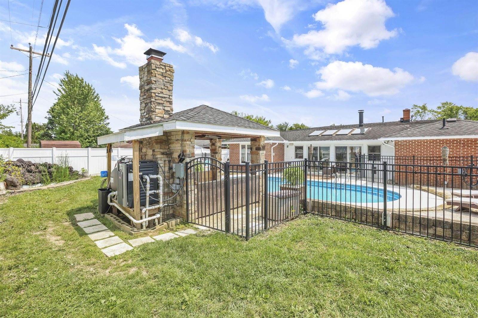 2646 Kenny Lane, Grove City, OH 43123