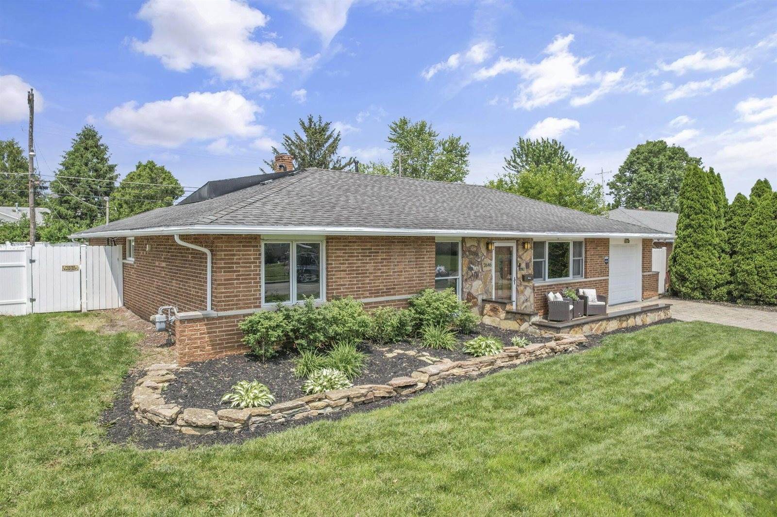 2646 Kenny Lane, Grove City, OH 43123