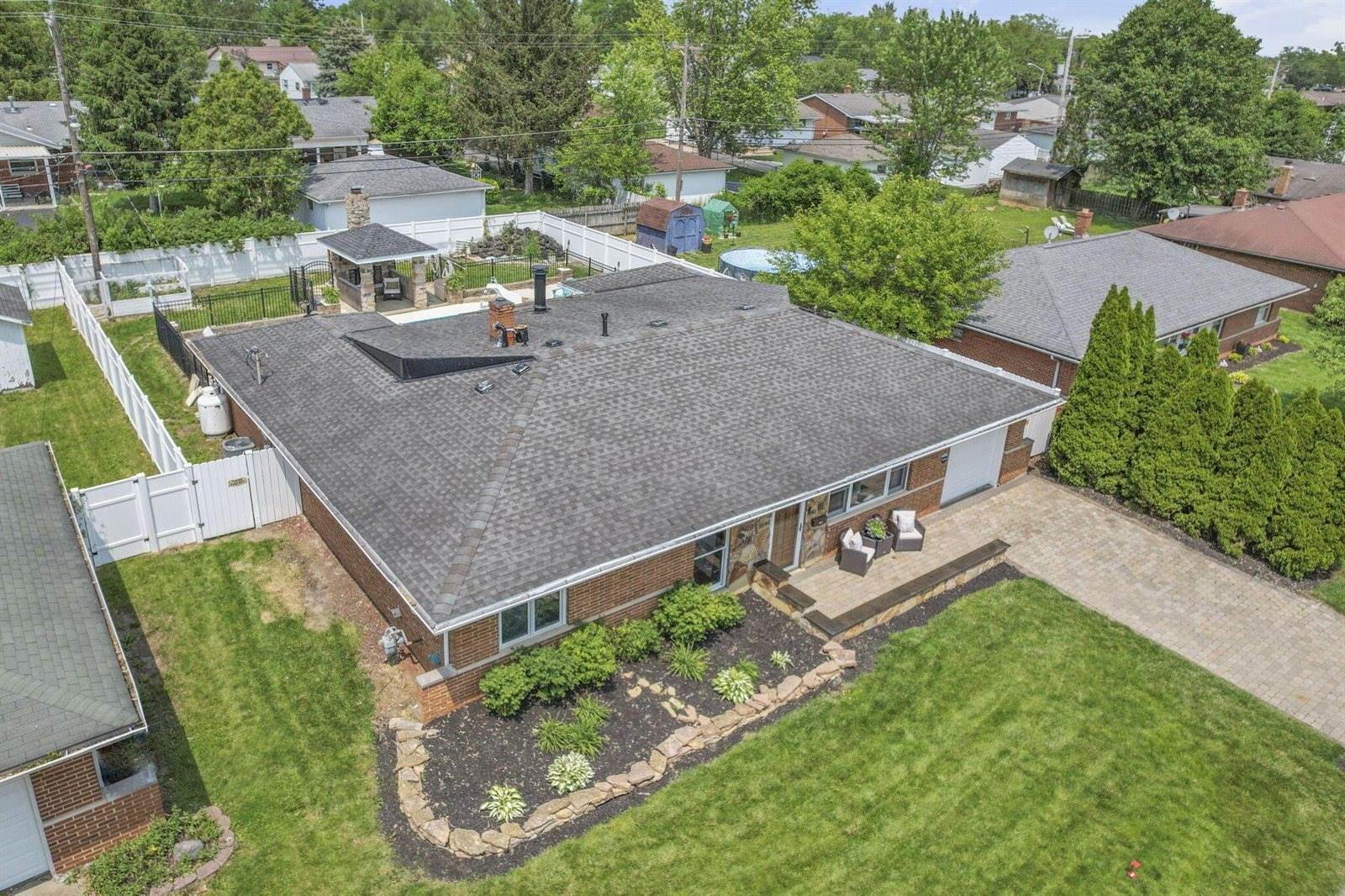 2646 Kenny Lane, Grove City, OH 43123