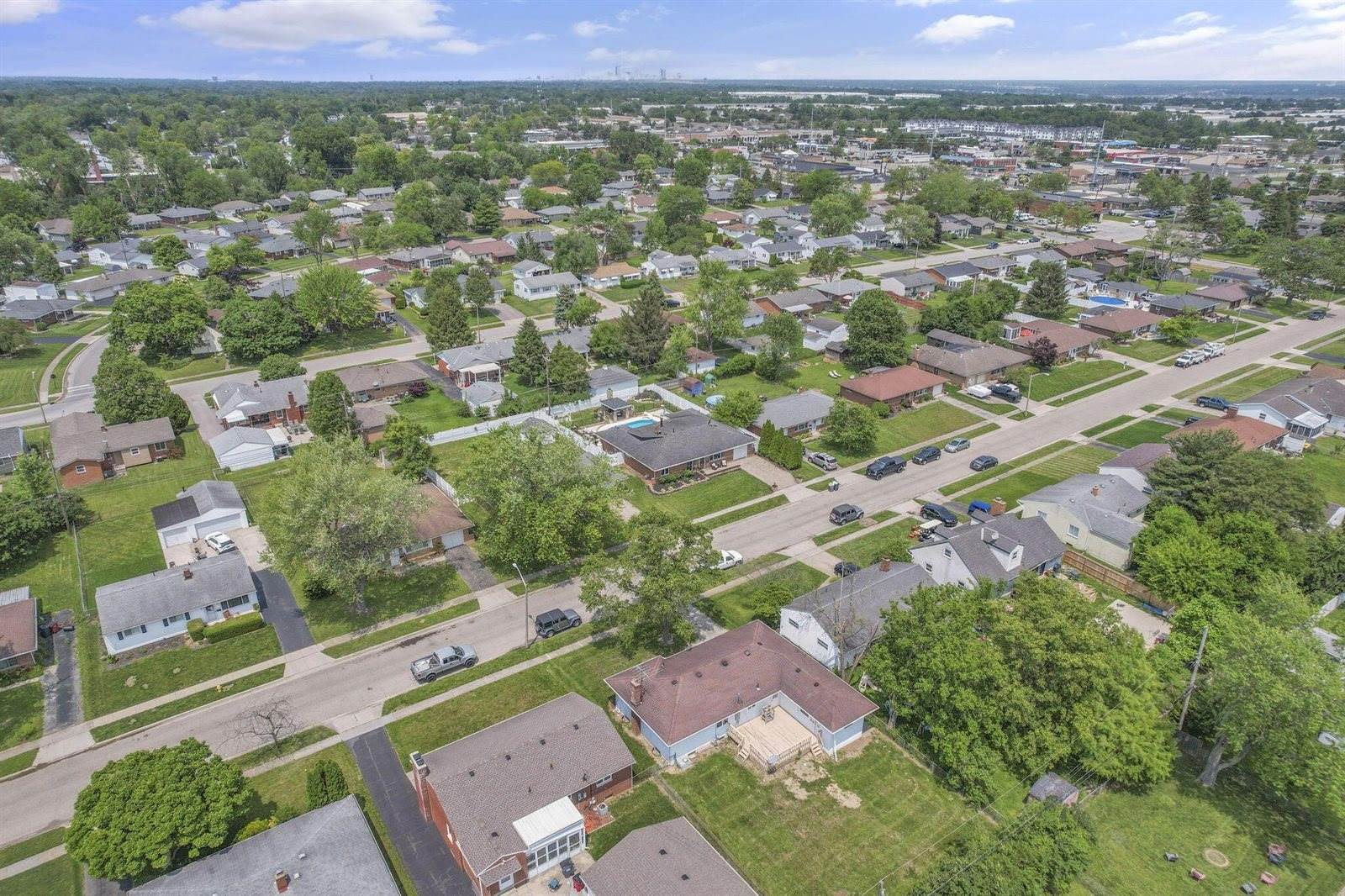 2646 Kenny Lane, Grove City, OH 43123