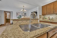 2646 Kenny Lane, Grove City, OH 43123