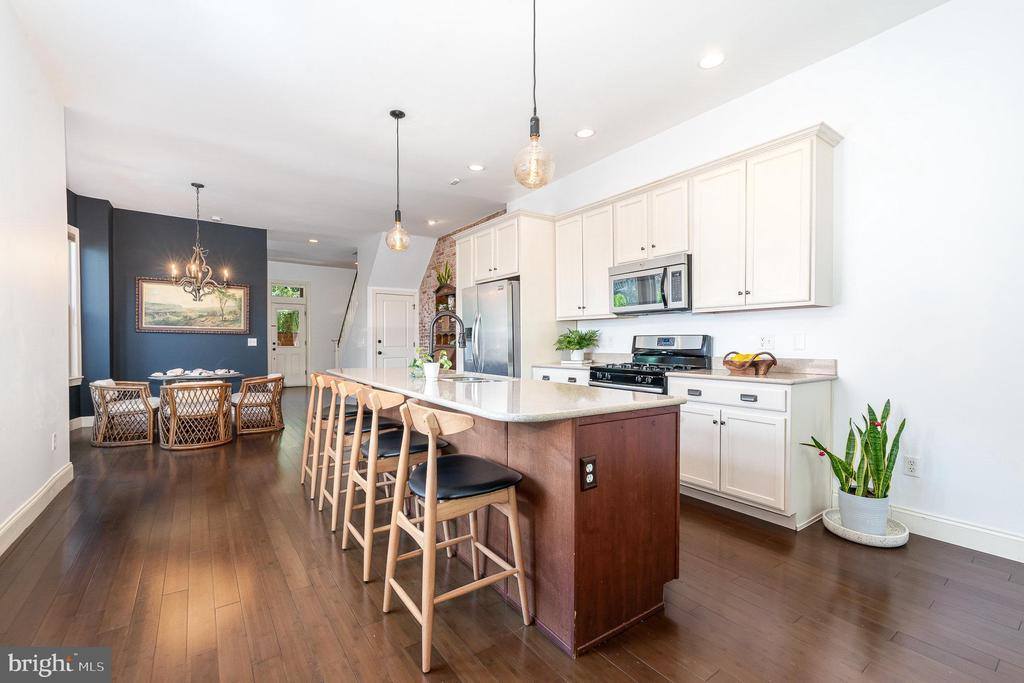 2015 Green Street, Harrisburg, PA 17102