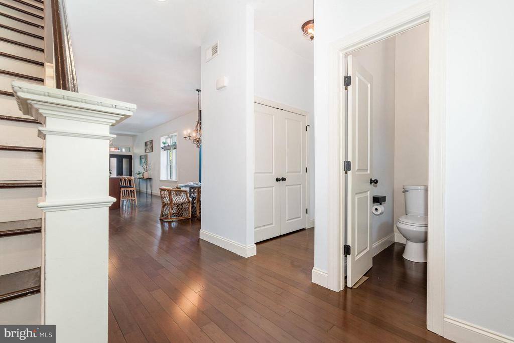 2015 Green Street, Harrisburg, PA 17102