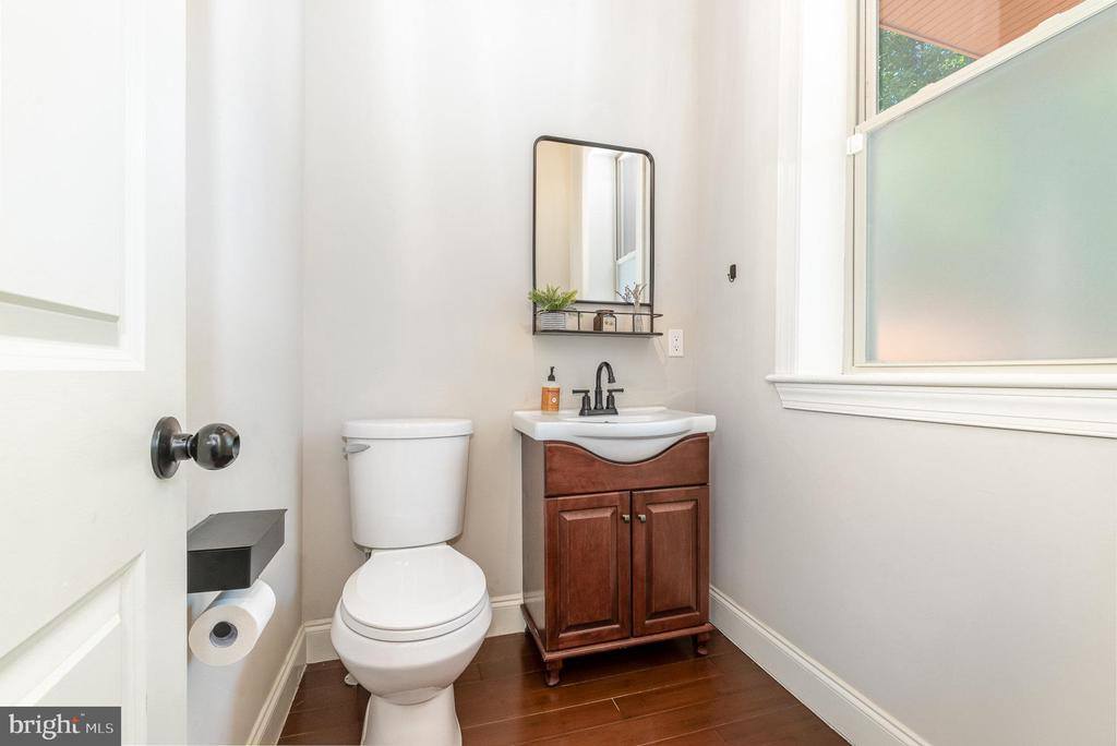 2015 Green Street, Harrisburg, PA 17102