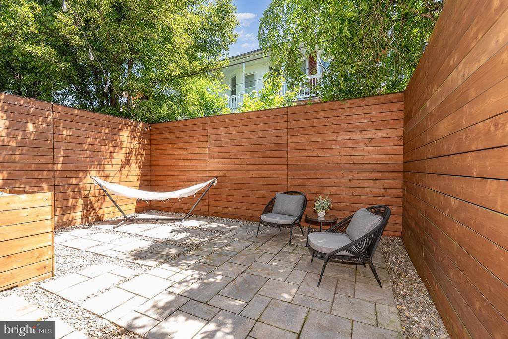 2015 Green Street, Harrisburg, PA 17102