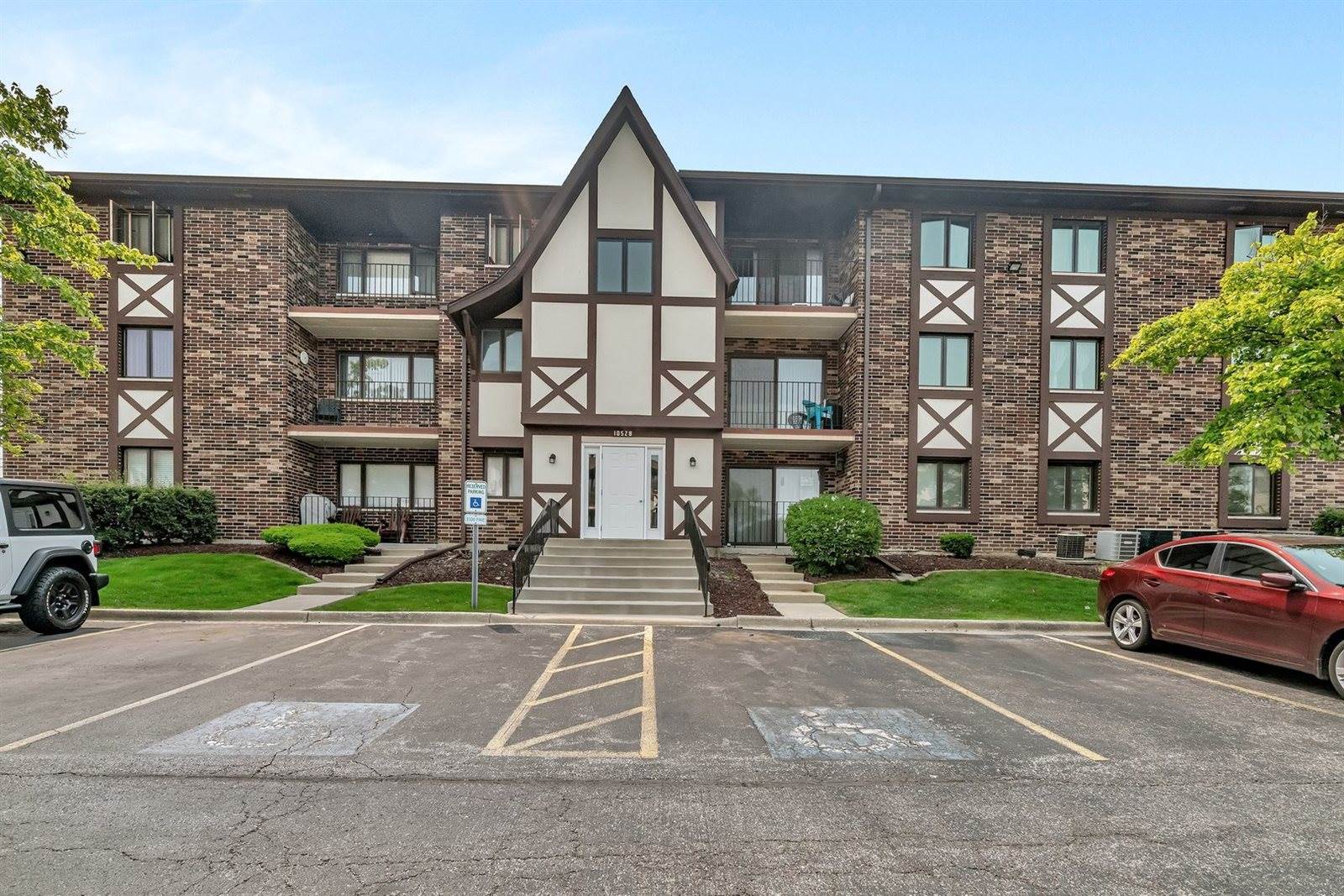 10528 Ridge Cove Drive, #11A, Chicago Ridge, IL 60415