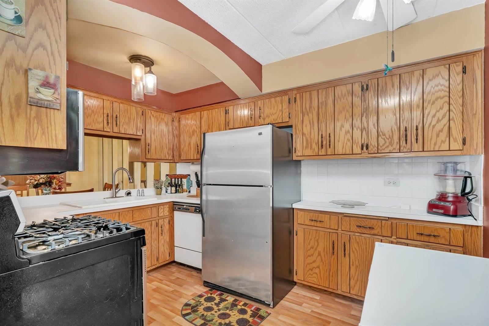 10528 Ridge Cove Drive, #11A, Chicago Ridge, IL 60415