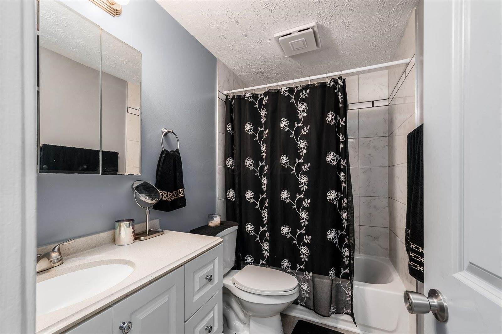 7306 Cimmaron Station, Columbus, OH 43235