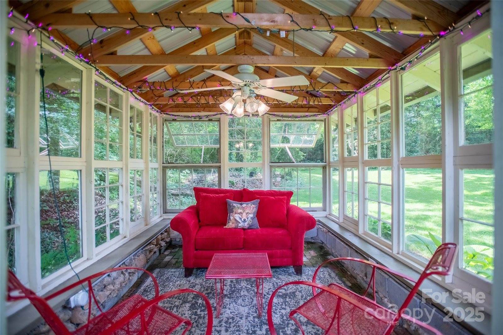 24 Shelton Street, Waynesville, NC 28786