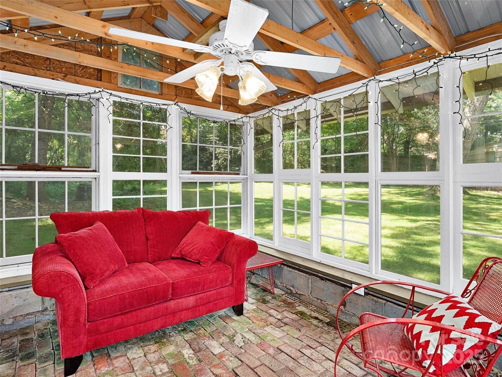 24 Shelton Street, Waynesville, NC 28786