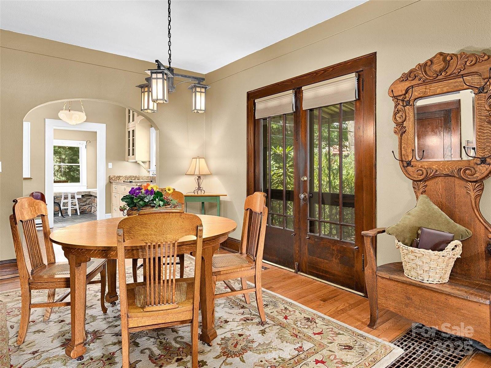 24 Shelton Street, Waynesville, NC 28786