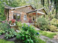 24 Shelton Street, Waynesville, NC 28786