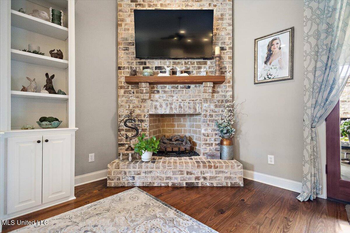 107 Sweetbriar Circle, Canton, MS 39046