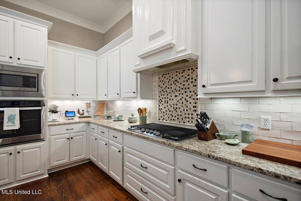 107 Sweetbriar Circle, Canton, MS 39046