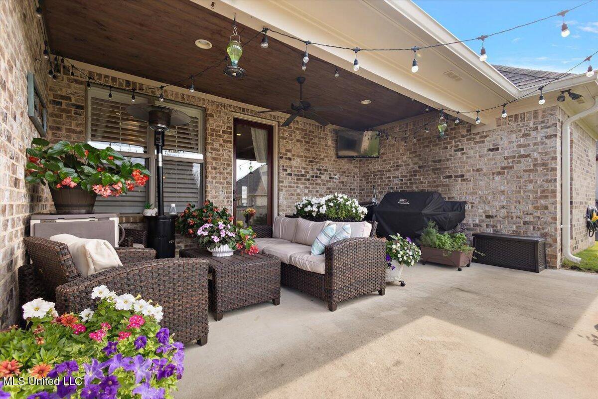 107 Sweetbriar Circle, Canton, MS 39046