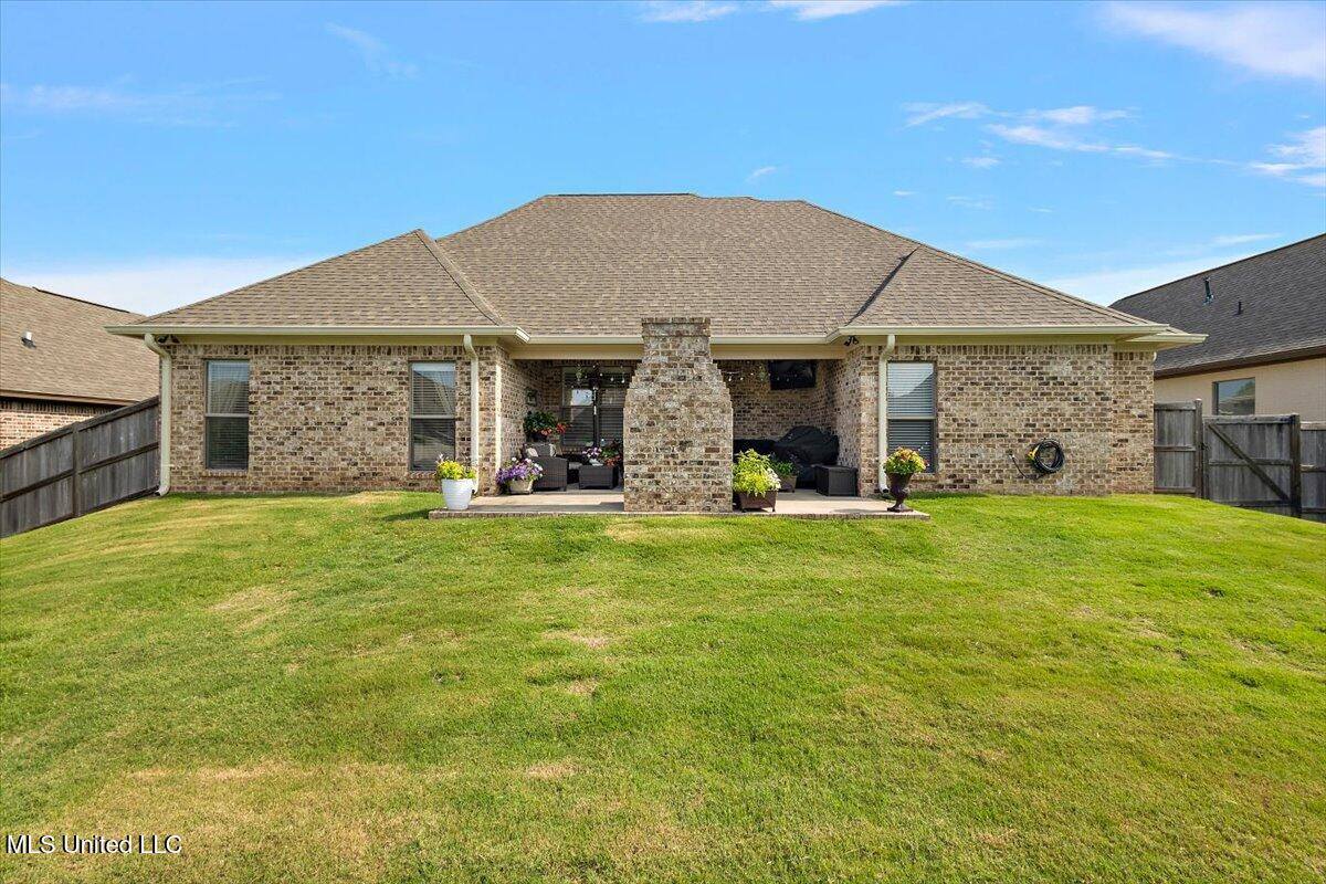 107 Sweetbriar Circle, Canton, MS 39046