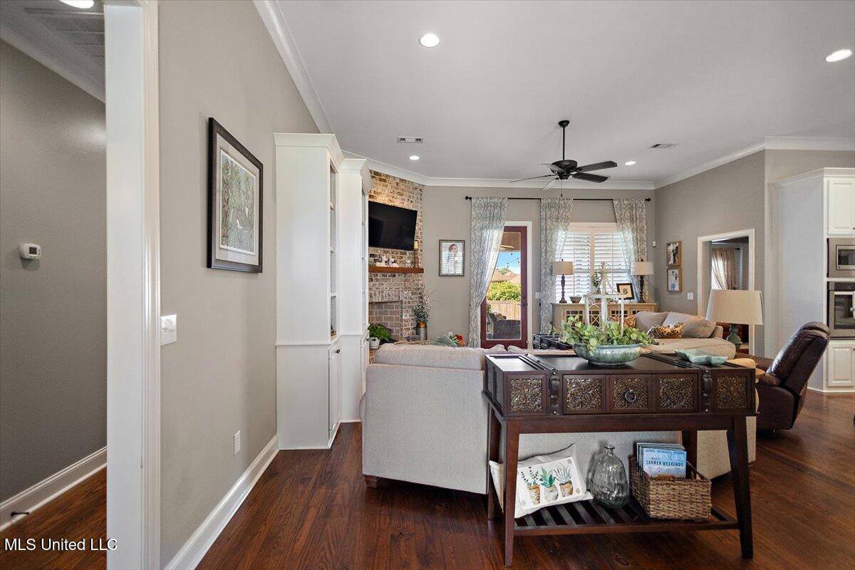 107 Sweetbriar Circle, Canton, MS 39046