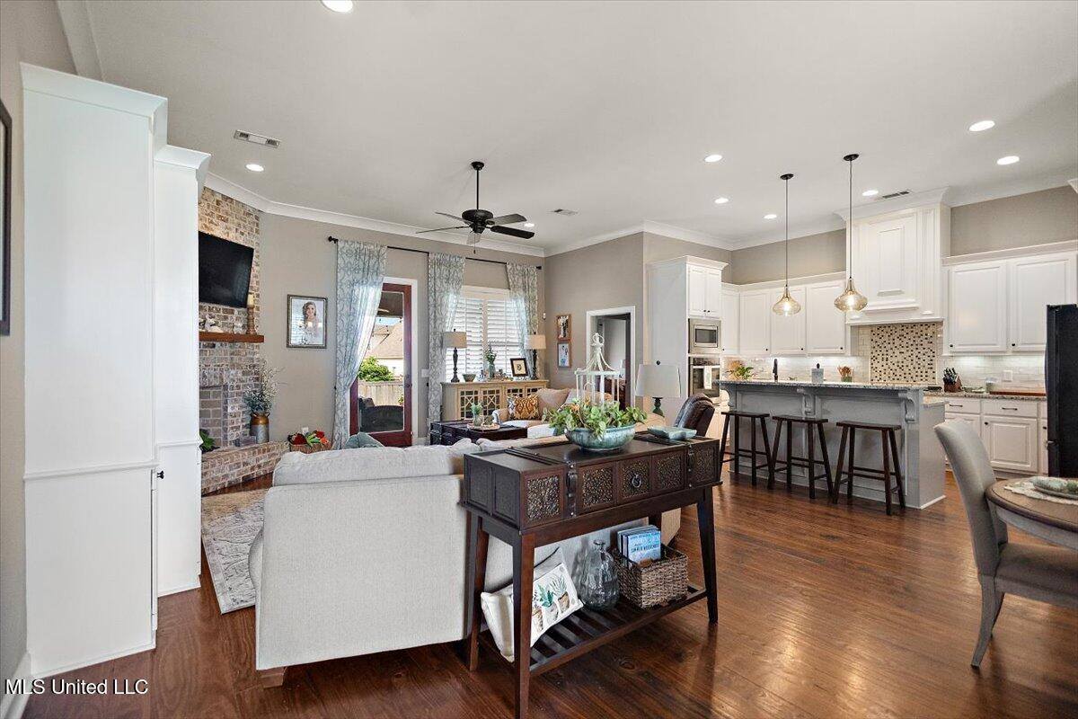 107 Sweetbriar Circle, Canton, MS 39046