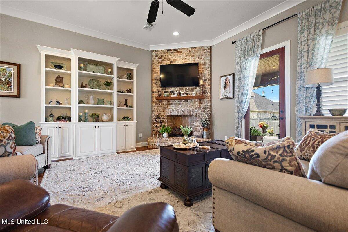 107 Sweetbriar Circle, Canton, MS 39046