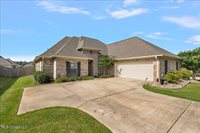 107 Sweetbriar Circle, Canton, MS 39046