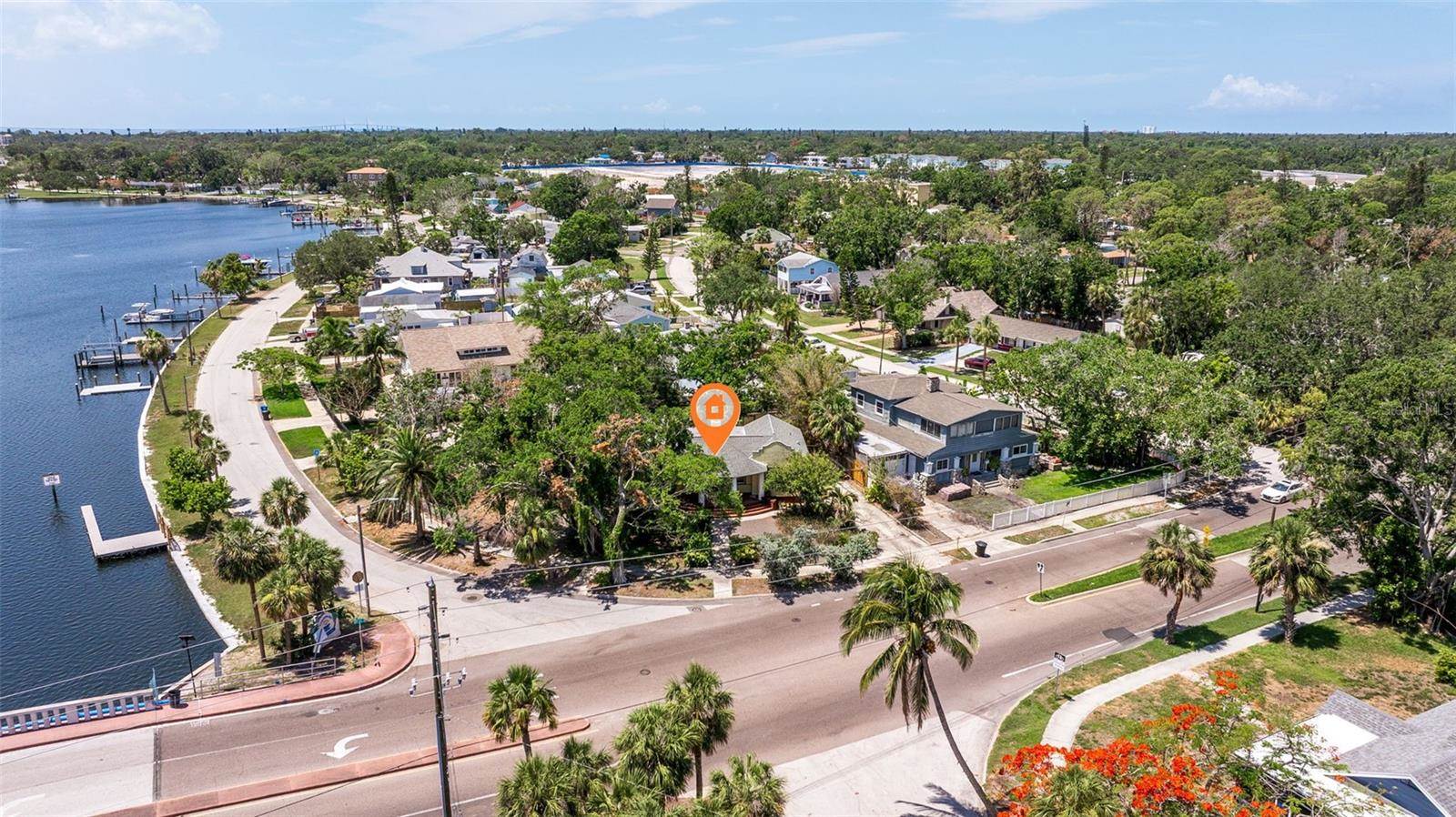 202 39TH Avenue South, Saint Petersburg, FL 33705