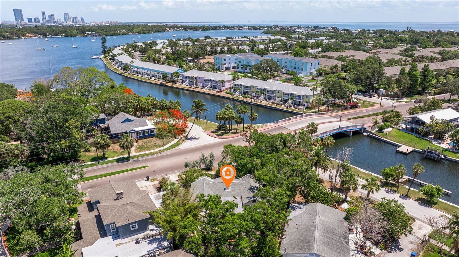 202 39TH Avenue South, Saint Petersburg, FL 33705